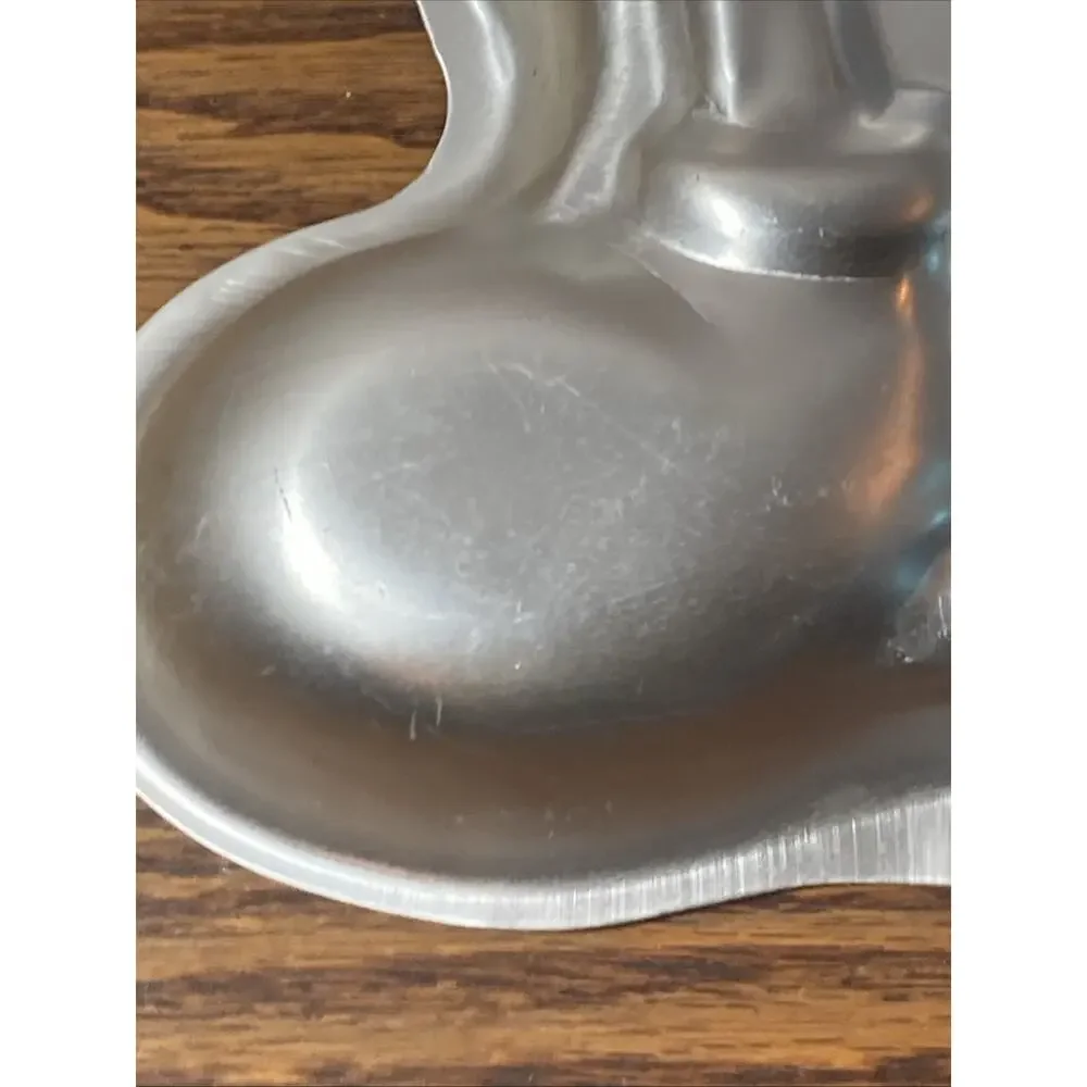 Vintage 1995 Mickey Mouse Baking Cake Pan